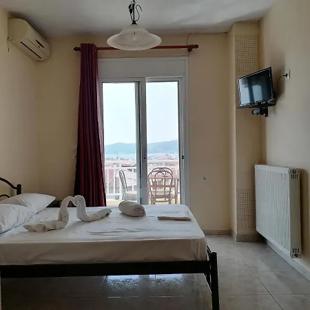 House Lena Apartament Sarti