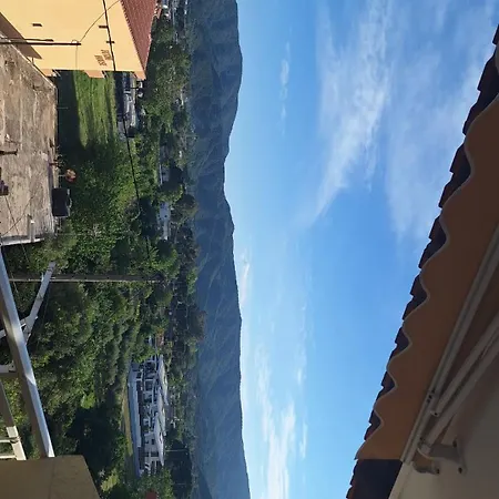 Apartman House Lena *