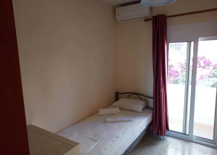 House Lena Apartamento Sarti